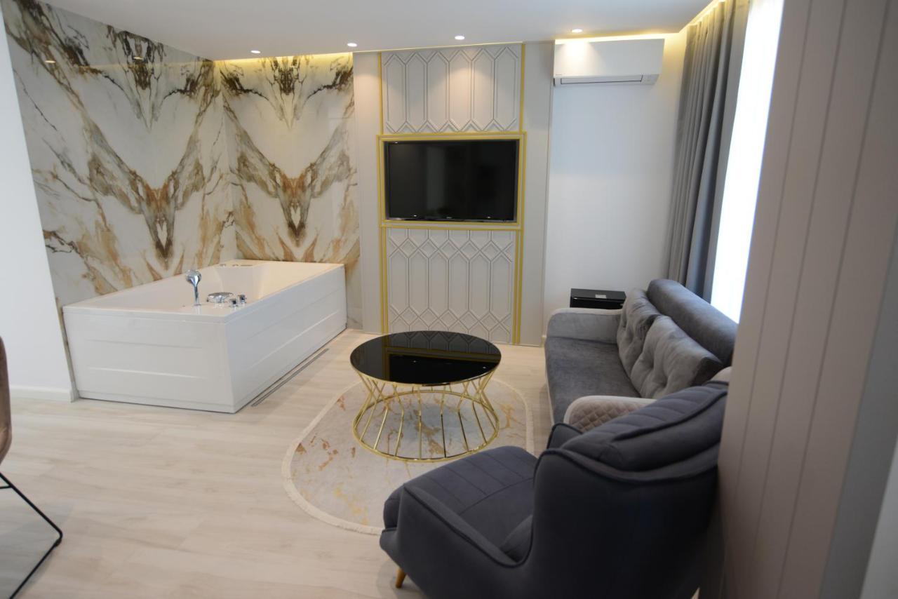 Ebbi Hotel ديرمي المظهر الخارجي الصورة